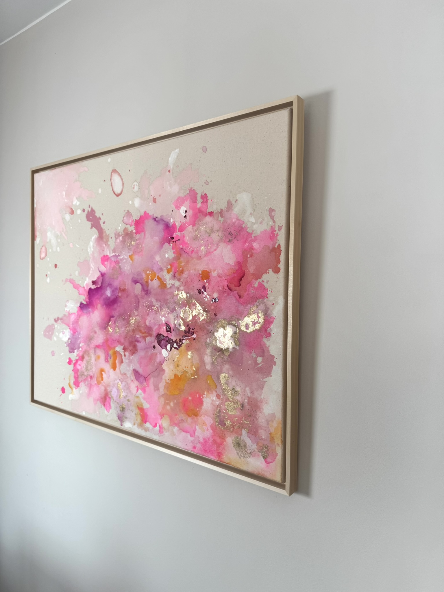 Bloom, 2026, Acryl und Gold auf roher Baumwollleinwand, Ansicht 5